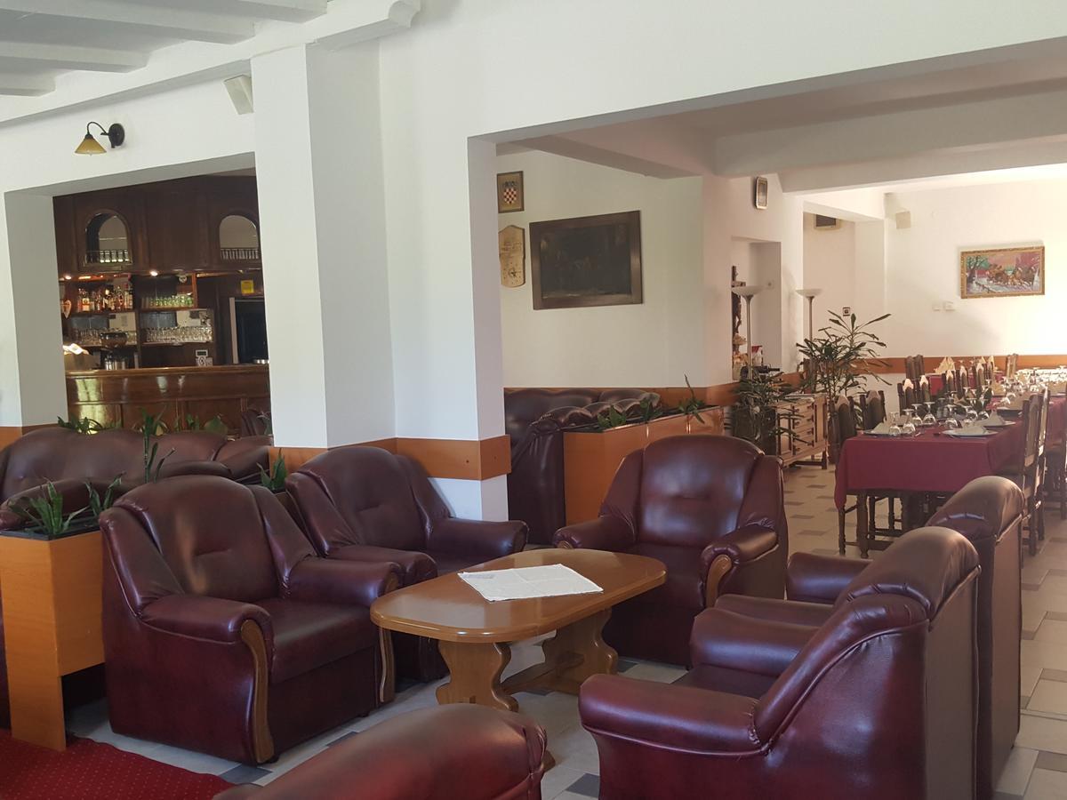 Mirni Kutak Hotel Otočac