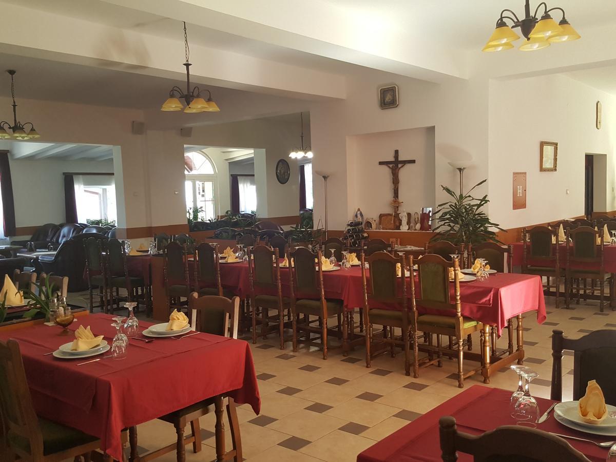 Hotel Mirni Kutak 3*